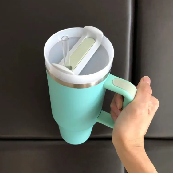 (US-DE Shipping) Portable 40oz Stainless Steel Car Cup with Straw and Handle